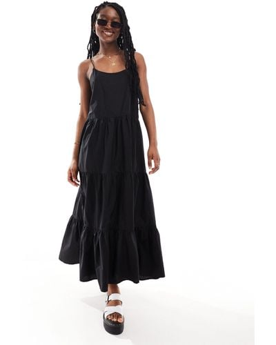 Monki Maxi Dress With Tiered Layers And Strappy Low Back - Black
