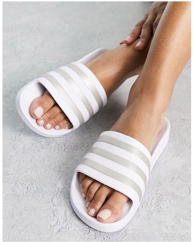 adidas Originals Sandalias blancas adilette aqua - Blanco