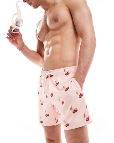 Hollister Pantaloncini da bagno da 5" con stampa di ciliegie - Rosa