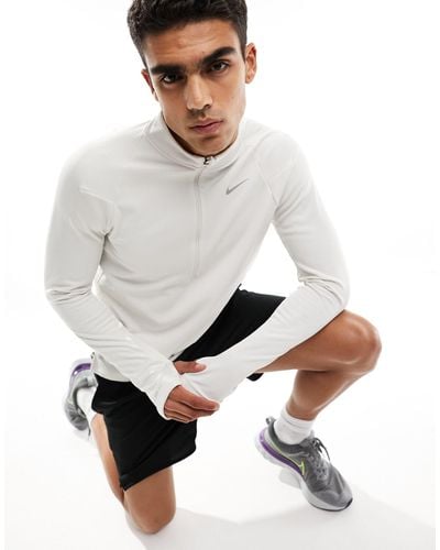 Nike Chaqueta plateada con cremallera run division element - Blanco