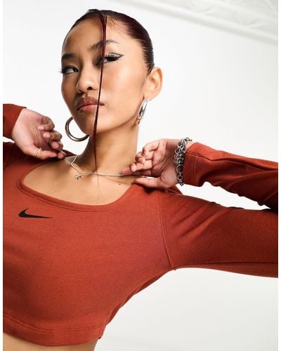 Nike Dance Long Sleeve Crop Top - Red