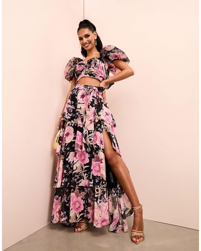 ASOS – gestufter maxi-wickelrock mit raffungen und blumenmuster, kombiteil - Pink