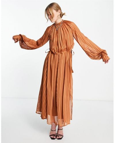 ASOS hooggesloten Midi-jurk Met Samengerimpelde Taille Van Satijn Met Strepen - Bruin