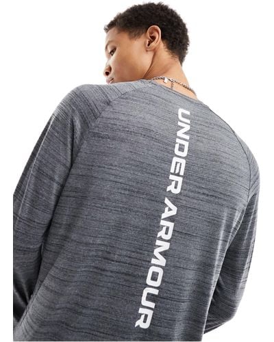 Under Armour – evolved core tech 2.0 – langärmliges shirt - Grau