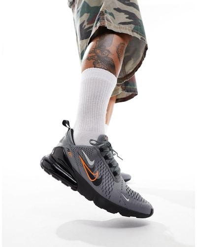 Nike Air max 270 - sneakers grigie, nere e arancioni con logo ripetuto - Nero