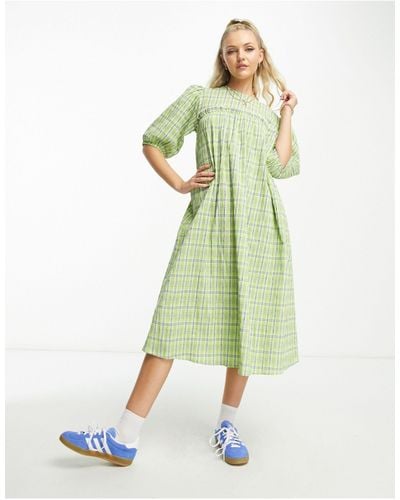 Native Youth Textured Check Midi Dress With Open Back - Green