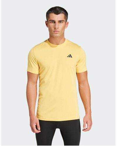adidas Originals Adidas tennis – freelift – t-shirt - Mettallic