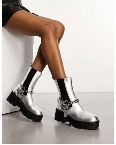 Raid Greta Chunky Low Ankle Boot With Hardware - Black