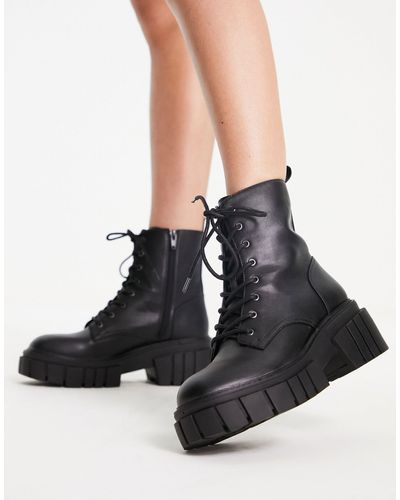Steve Madden Philly Lace Up Boot - Black