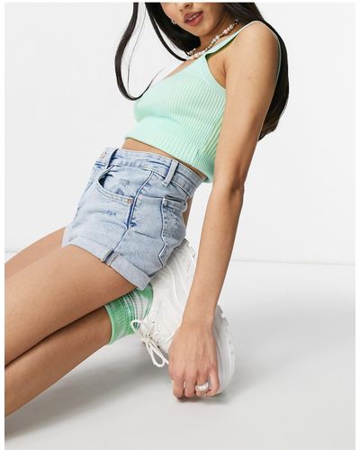 Bershka Katoenen Denim Short Met Omgeslagen Zoom - Blauw