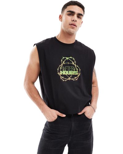 ASOS Camiseta corta negra extragrande sin mangas con estampado urbano - Negro