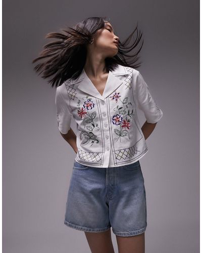TOPSHOP Embroidered Short Sleeve Crop Shirt - Grey