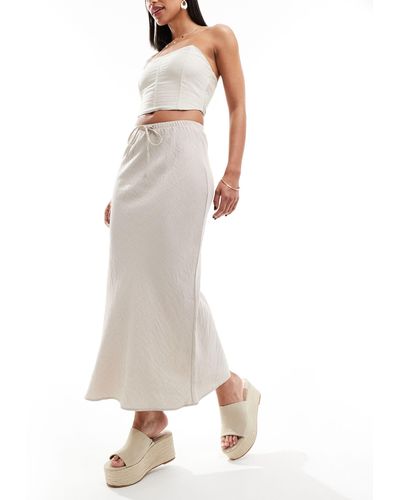 New Look Falda midi color con cordón ajustable - Blanco