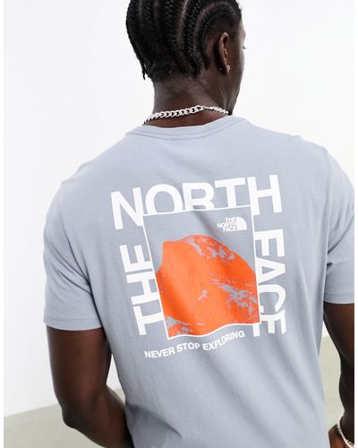 The North Face Half Dome Photo - T-shirt Met Print Op - Grijs