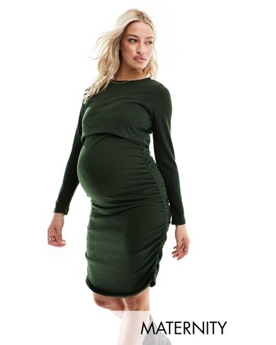 Mama.licious Vestido midi oscuro con lateral fruncido y diseño para lactancia - Verde
