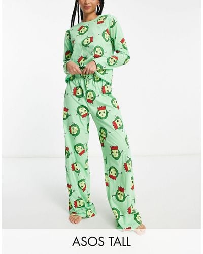 ASOS Asos design tall – weihnachten – pyjama aus langärmligem oberteil und hose - Grün