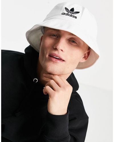 adidas Originals Adicolor Trefoil Bucket Hat - White