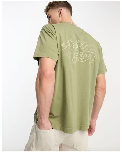 Pretty Green Camiseta caqui holgada con estampado trasero cymbal - Verde