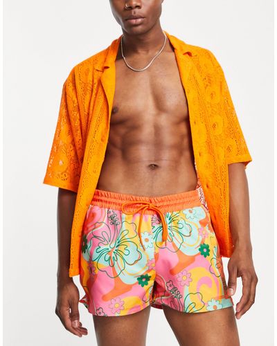 Reclaimed (vintage) Inspired - pantaloncini da bagno stile runner a fiori rétro - Multicolore