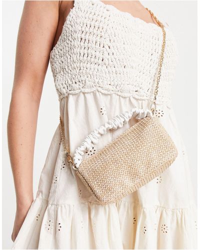 ASOS Mini Crossbody Tas Van Stro Met Gerimpeld Handvat Aan - Naturel