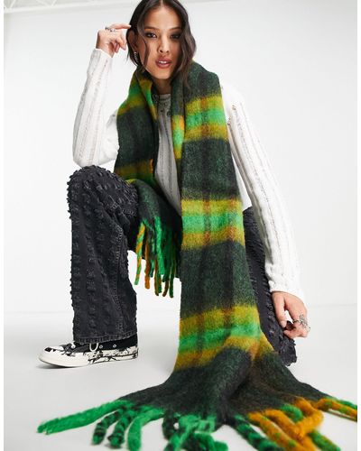 ASOS Fluffy Wool Mix Tassel Scarf - Green