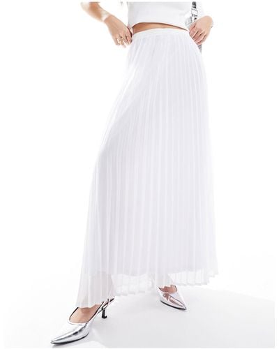 4th & Reckless Chiffon Pleated Maxi Skirt - White