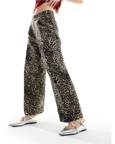 AllSaints Jemi leppo - pantalon à imprimé léopard - Gris