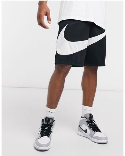 Nike Basketball – e Shorts mit Swoosh-Logo - Schwarz