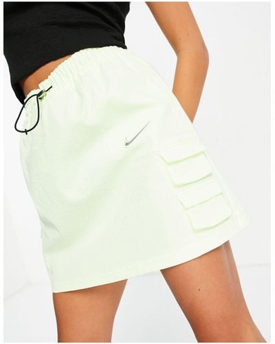 Nike Swoosh Woven Skirt - Yellow