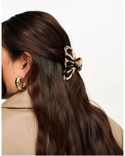 Monki Tortoise Hair Claw Clip - Black