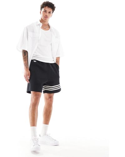 adidas Originals – neu c – shorts - Weiß