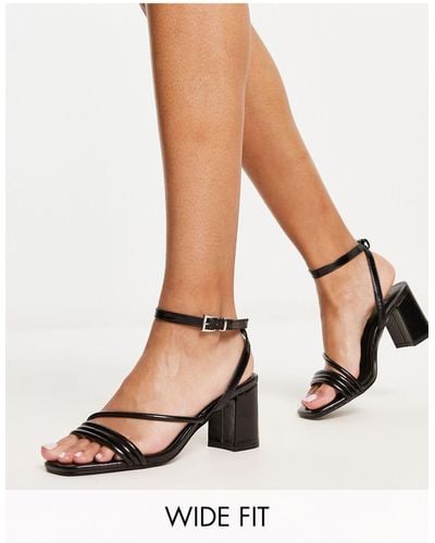 Simply Be Wide fit – schwarze sandale mit absatz und riemchendesign - Weiß