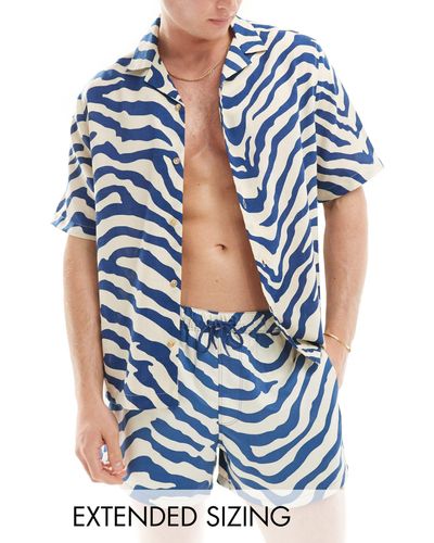 ASOS – lässig geschnittenes, kastiges hemd mit zebramuster und reverskragen, kombiteil - Blau
