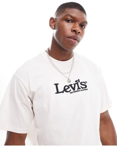 Levi's X Asos Exclusive T-shirt With Retro Chest Logo - White