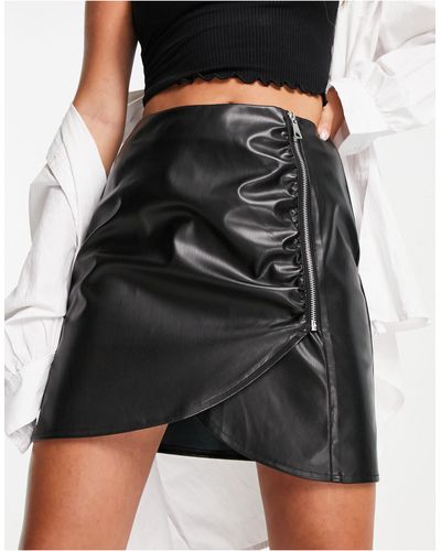 Threadbare Minifalda negra fruncida con detalle - Negro