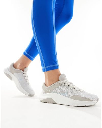 Nike Legend Essential 3 Trainers - Blue