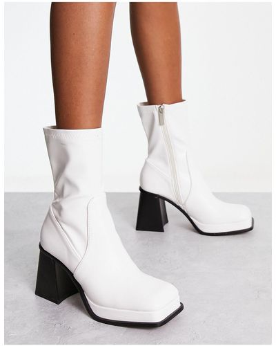 Shellys London Jupiter - Sock Boots Van hoogglanzend Lakleer - Wit
