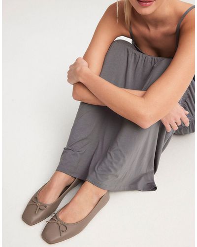 NA-KD Ballerines à bout carré - taupe - Gris