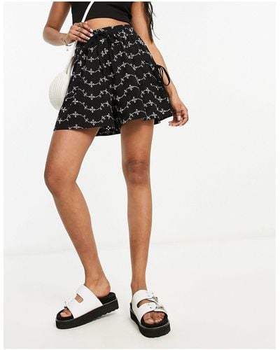 ASOS Broderie Shorts With Tie Pockets - Black