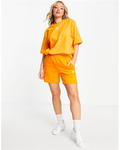 adidas Originals Essentials Shorts With Logo - Orange