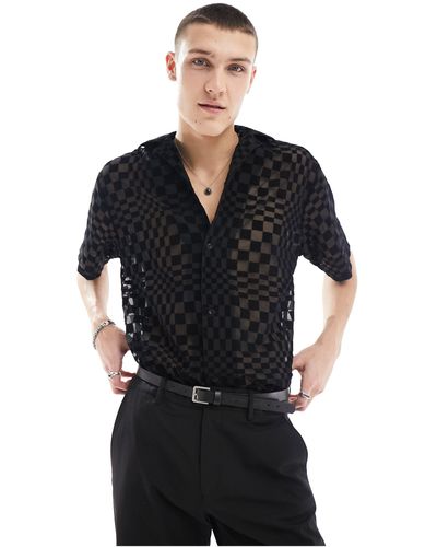 Twisted Tailor Camicia a maniche corte nera con scacchiera fiammata e colletto rever - Nero