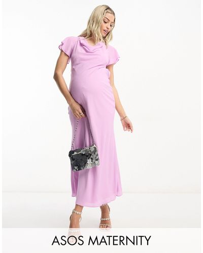 ASOS Asos Design Maternity - Midi-jurk Met Fladdermouwen En Gedrapeerde Halslijn - Roze