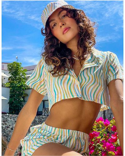 Noisy May – kurzes strandhemd mit pastellfarbenem streifenmuster, kombiteil - Mehrfarbig