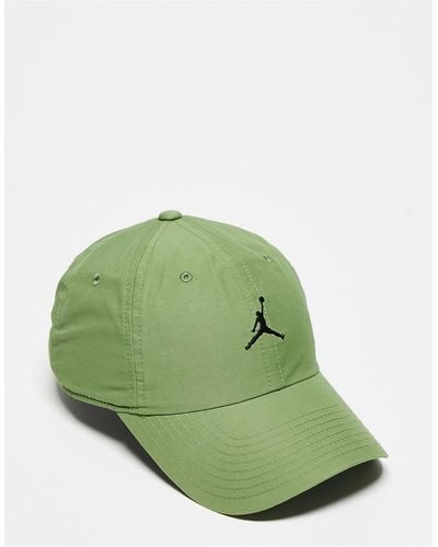Nike Gorra verde oliva con logo jumpman