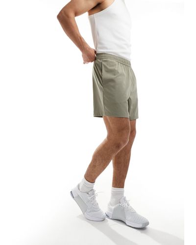 ASOS 4505 Icon - pantaloncini da allenamento quick dry kaki da 13 cm - Verde