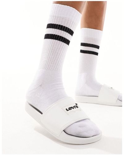 Levi's Sandalias blancas con logo en forma - Blanco