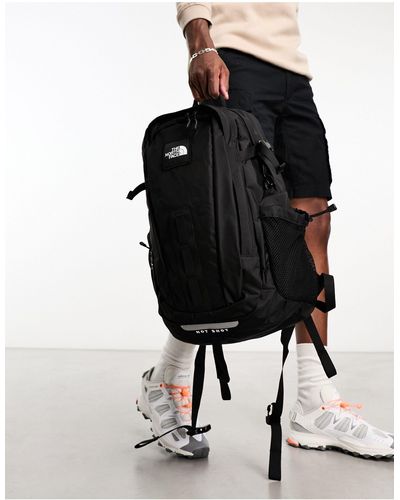 The North Face Hot Shot Se Backpack in Black for Men | Lyst Australia