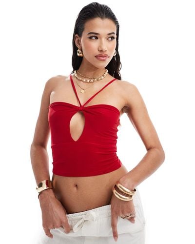 Missy Empire Cut Out Halterneck Crop Top - Red