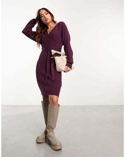 Vero Moda Robe portefeuille courte en maille à ceinture et manches longues - bordeaux - Violet
