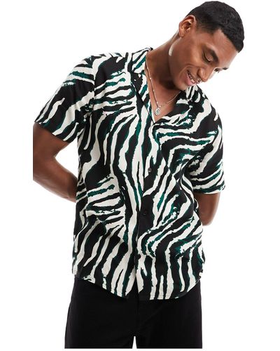 New Look Camicia a maniche corte nera con stampa zebrata - Bianco
